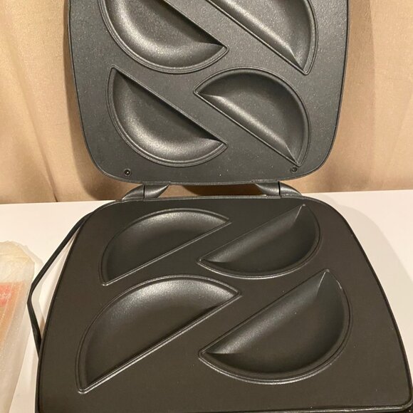 Imusa Empanada Maker Appliance 4-at-a-Time (No Box) New - Picture 6 of 7